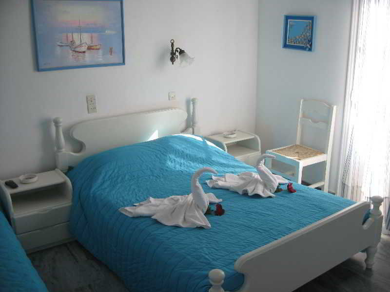 Augusta Studios & Apartments Науса Екстер'єр фото