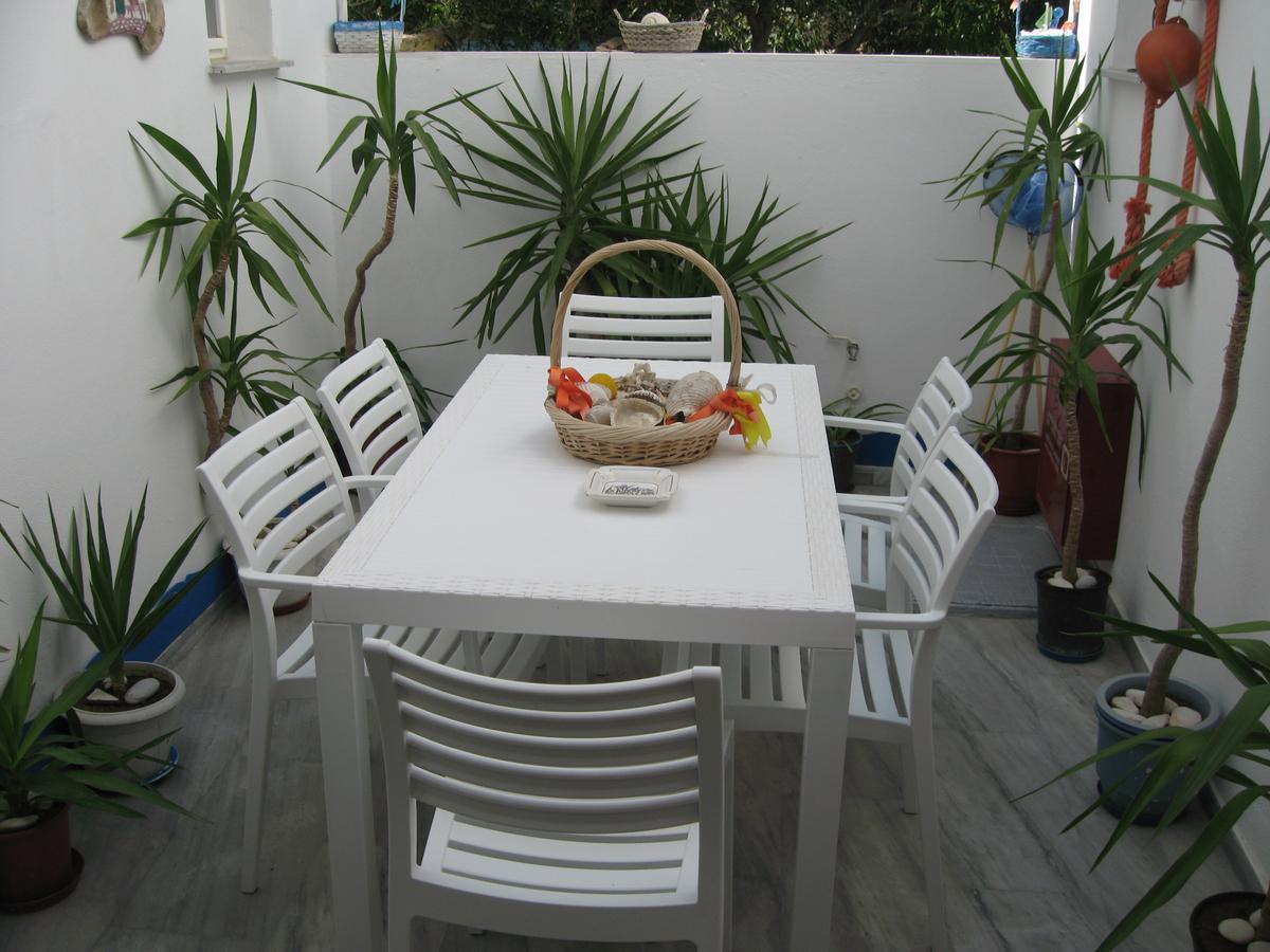 Augusta Studios & Apartments Науса Екстер'єр фото