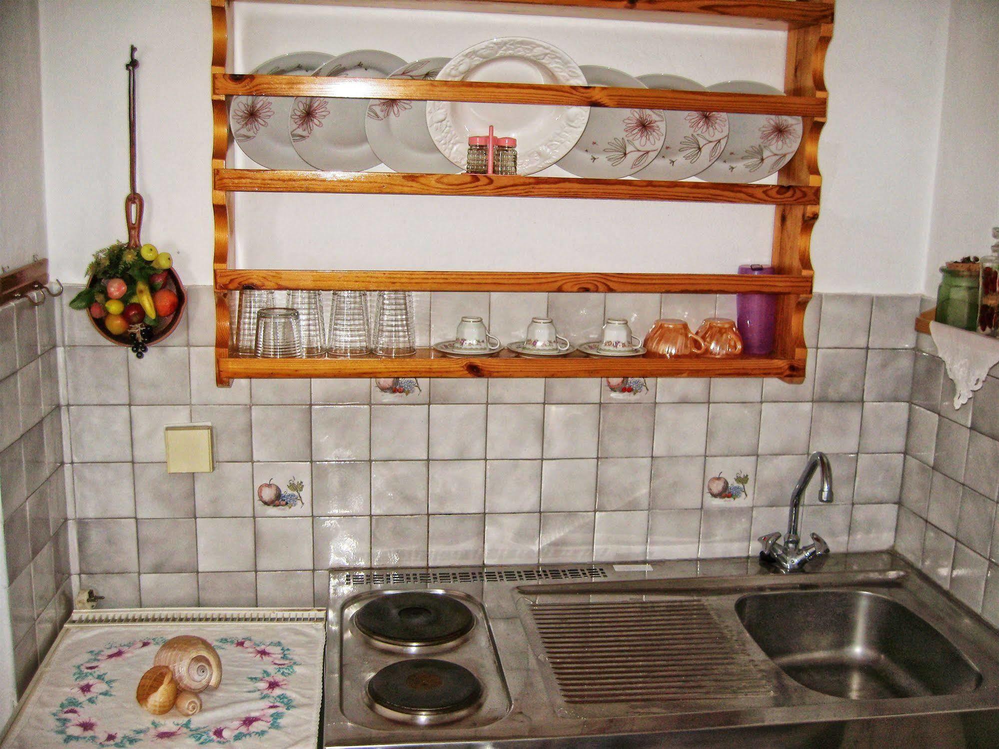 Augusta Studios & Apartments Науса Екстер'єр фото